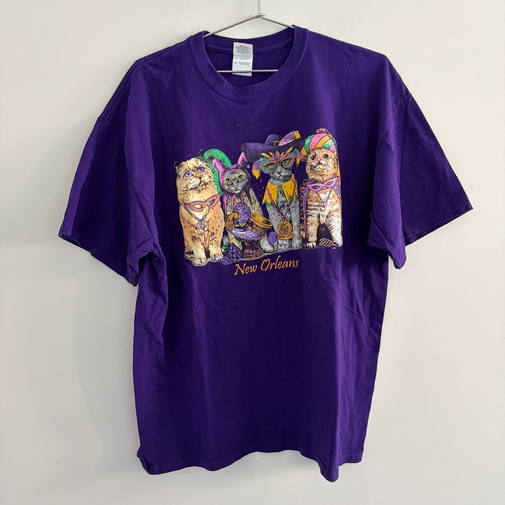 Gildan New Orleans Mardi Gras Cats Purple T-Shirt Mens XL